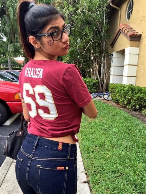 sexy boobs mia khalifa|Mia Khalifa Big Tits Round Butts Porn Videos 2024